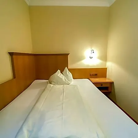 Bauboeck 3*